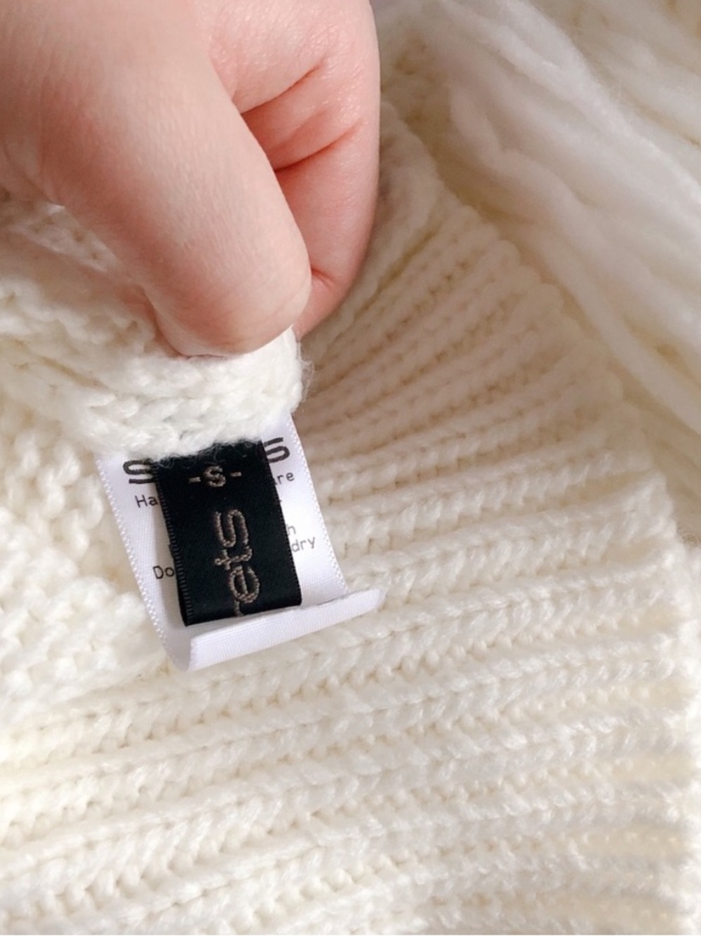 Storets Karley Off The Shoulder Knit Fringe Sweater - Picture 4 of 4
